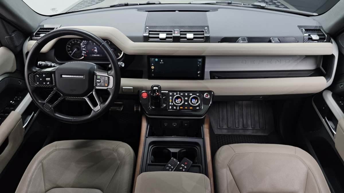 Land Rover Defender, 2022 — фото 7 из 12