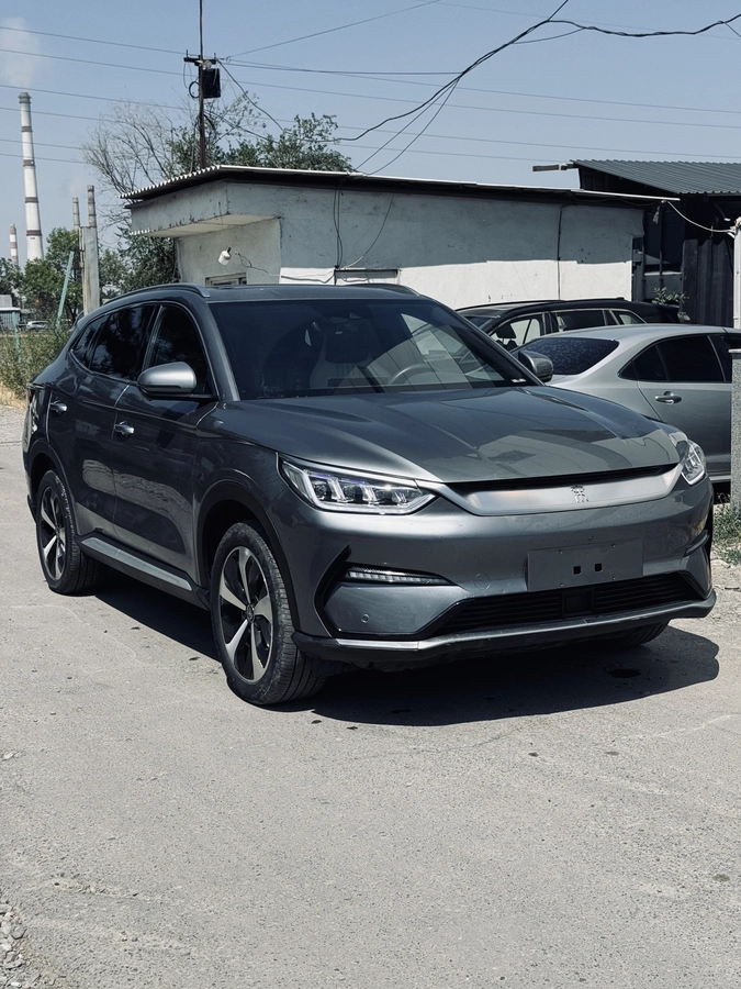 BYD Song Plus, 2022 — фото 3 из 12