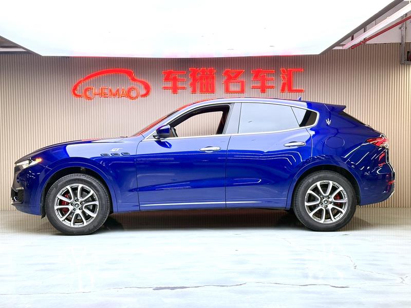 Maserati Levante, 2025 — фото 3 из 12