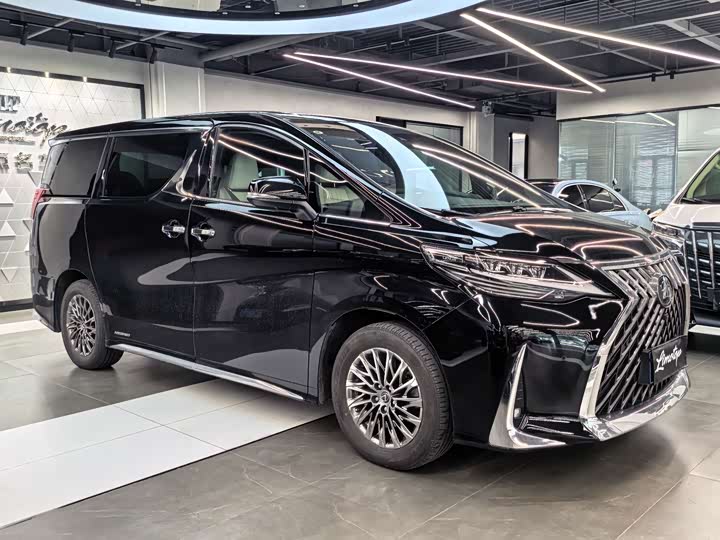 Lexus LM, 2021 — купить в Казани под ключ