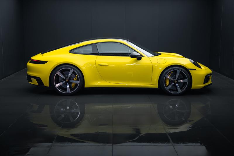 Porsche 911, 2021 — фото 7 из 12