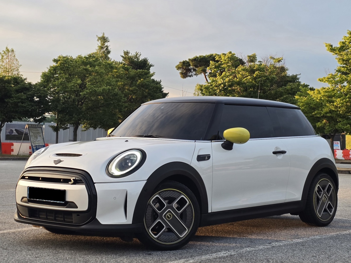 Mini Cooper, 2023 — фото 2 из 12
