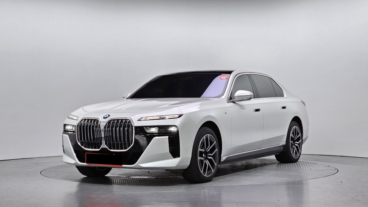 BMW i7, 2024 — купить в Уфе под ключ