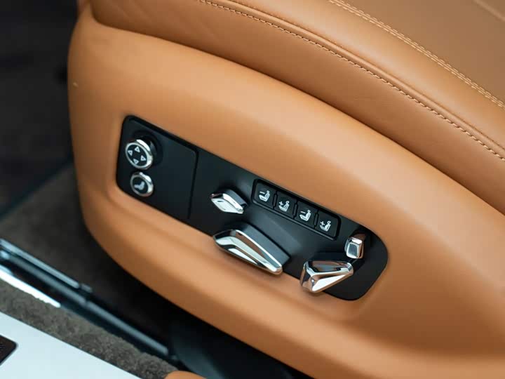 Bentley Flying Spur, 2022 — фото 9 из 9