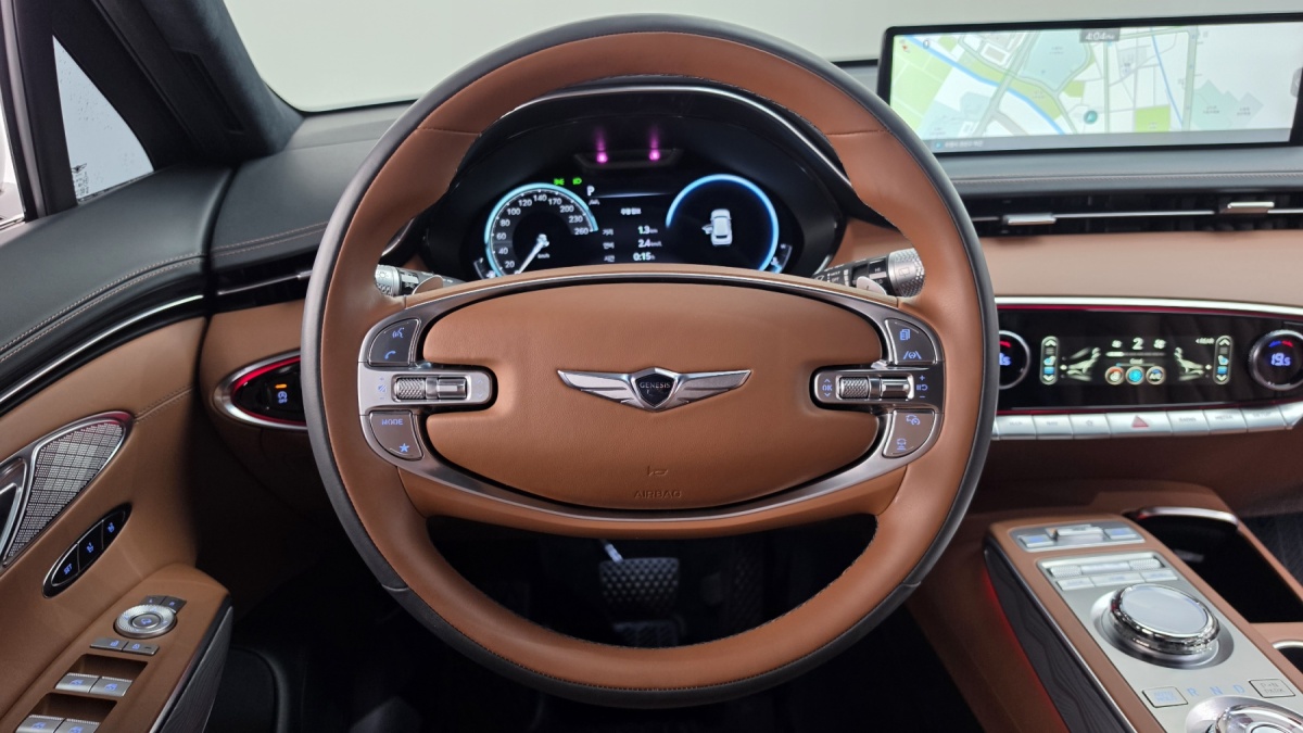 Genesis GV70, 2023 — фото 12 из 12