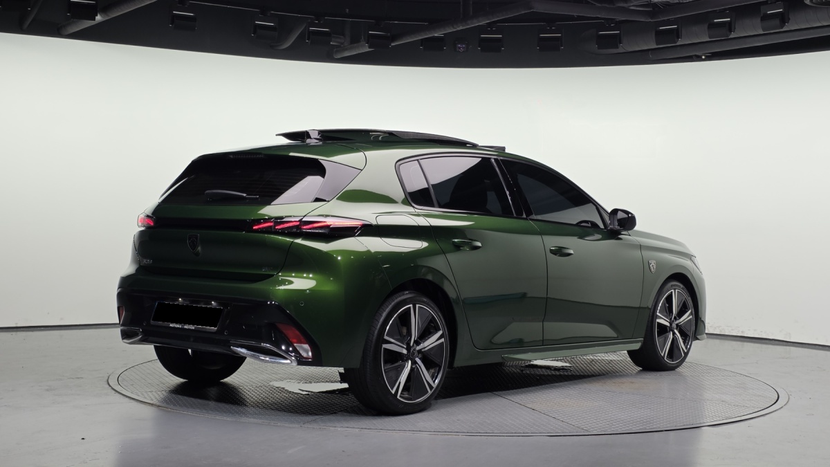 Peugeot 308, 2022 — фото 2 из 12