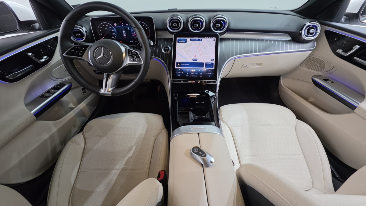 Mercedes-Benz C-Class, 2025 — фото 6 из 12