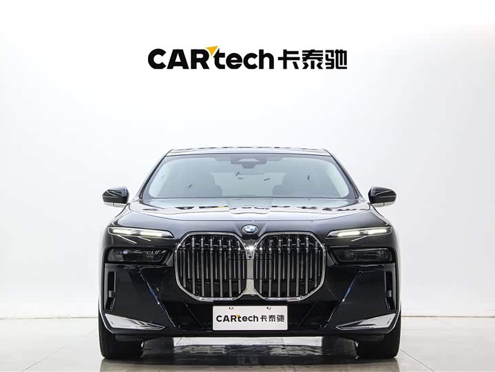 BMW 7 Series, 2025 — фото 2 из 9