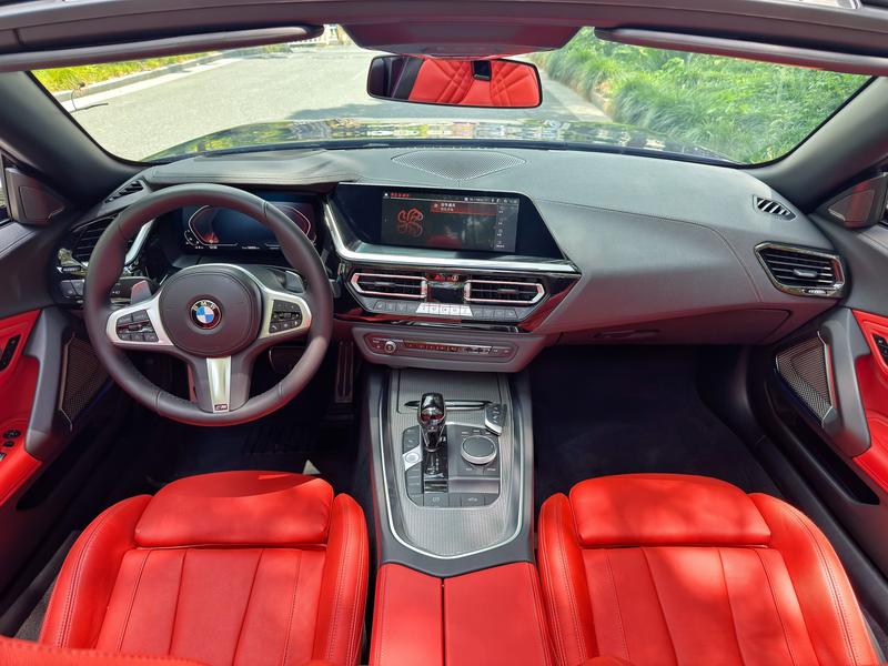 BMW Z4, 2023 — фото 5 из 7