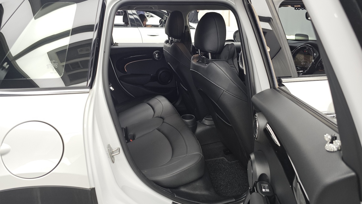Mini Cooper, 2023 — фото 11 из 12