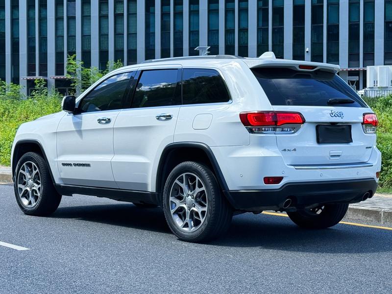 Jeep Grand Cherokee, 2022 — фото 4 из 12