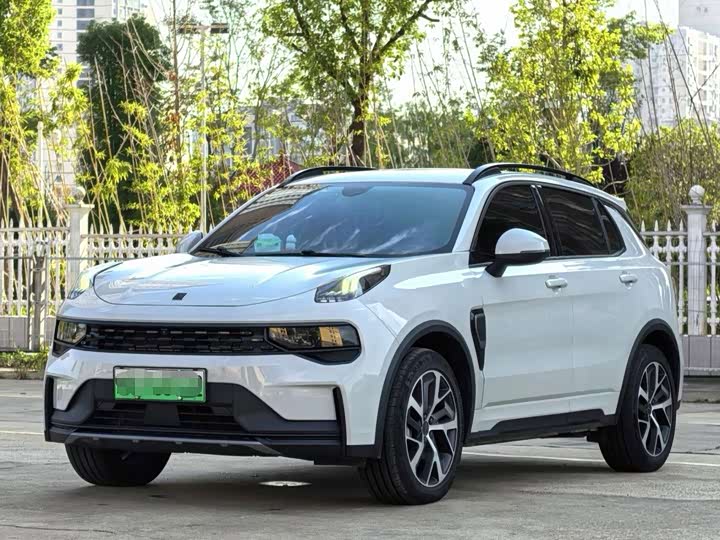 Lynk & Co 01 EM-P Hybrid, 2023 — купить в Самаре под ключ