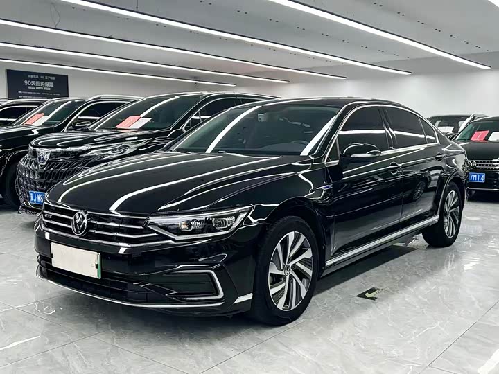 Volkswagen Magotan GTE Hybrid, 2023 — купить в Санкт-Петербурге под ключ