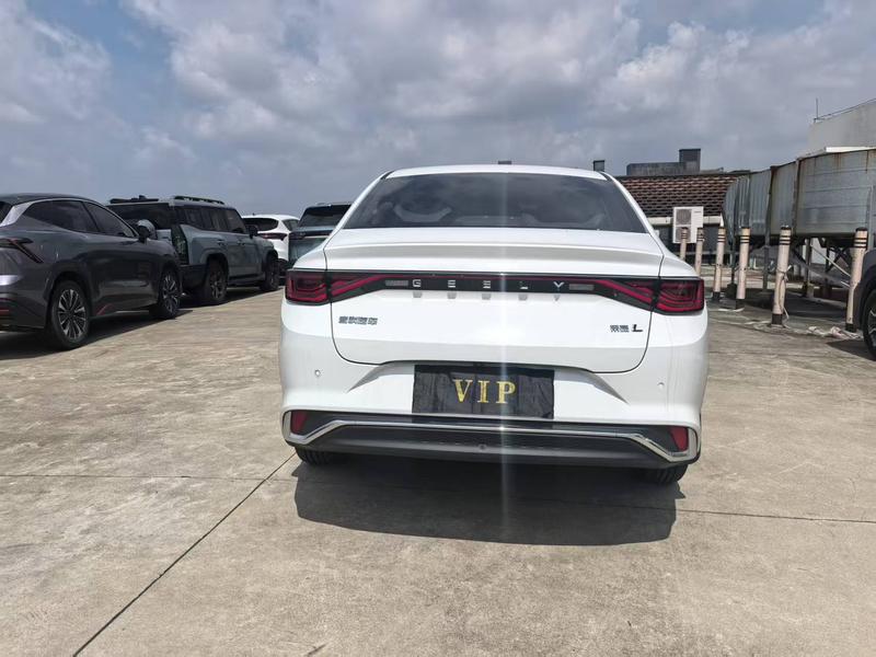 Geely Emgrand L, 2022 — фото 6 из 11