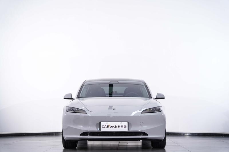 Tesla Model 3, 2025 — фото 2 из 12