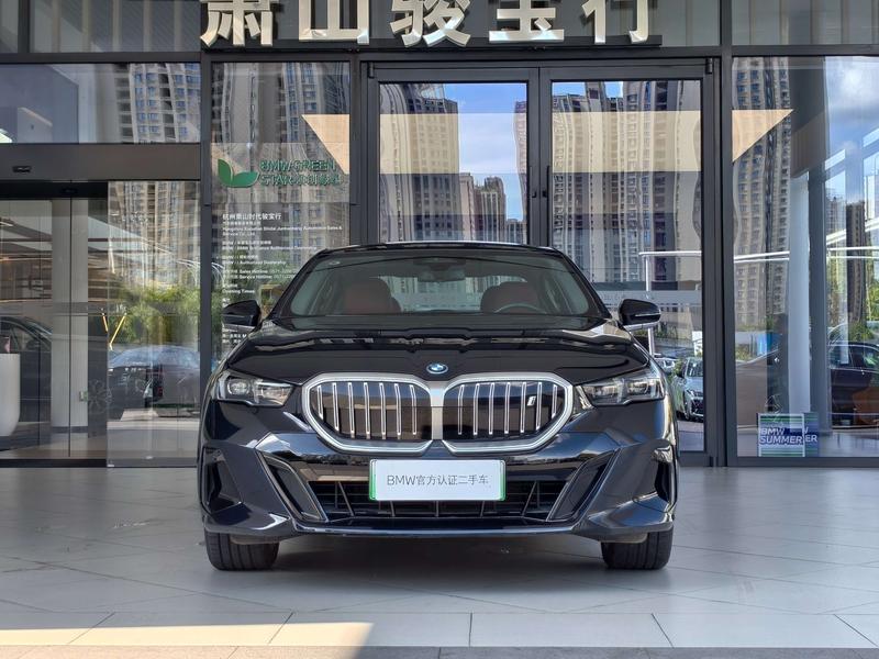 BMW i5, 2025 — фото 2 из 12