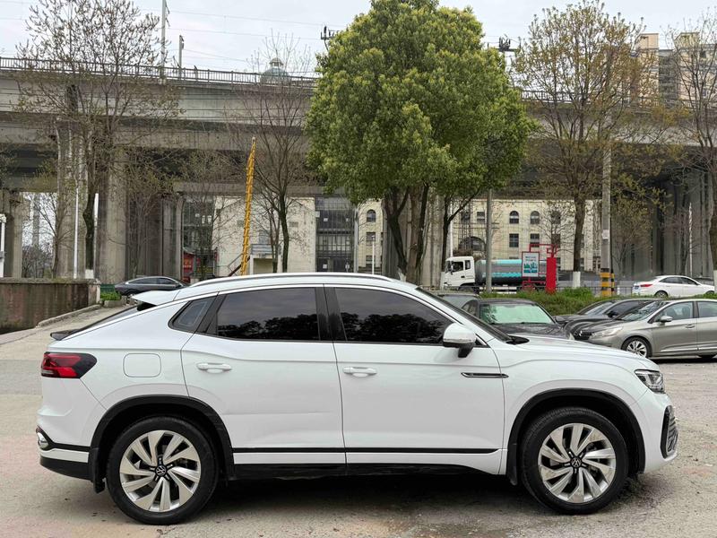 Volkswagen Tayron X, 2022 — фото 6 из 11