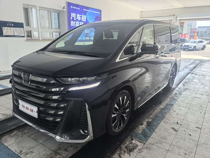 Toyota Vellfire, 2023 — купить в Калуге под ключ