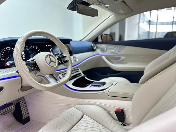 Mercedes-Benz E-Class, 2023 — фото 8 из 9