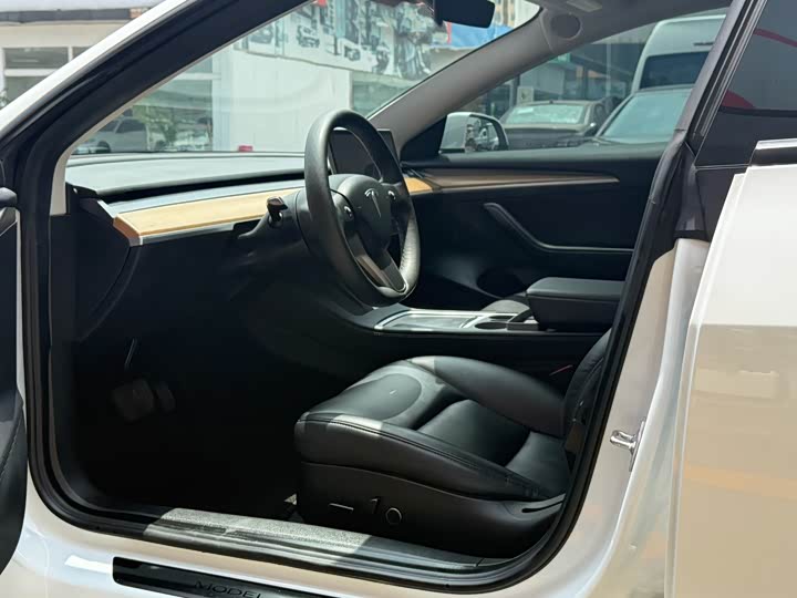 Tesla Model 3, 2021 — фото 4 из 9