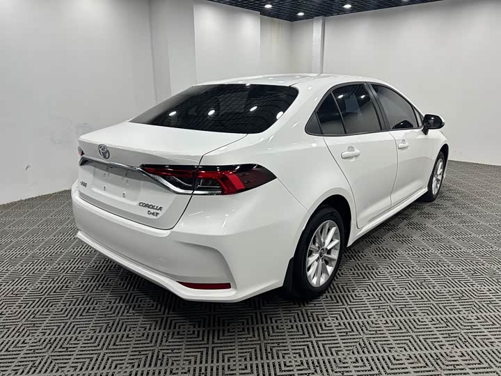 Toyota Corolla, 2021 — фото 7 из 9