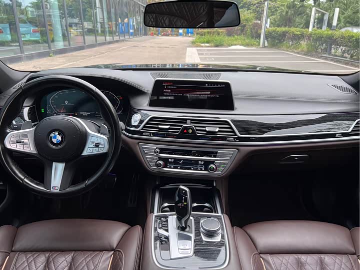 BMW 7 Series, 2022 — фото 7 из 9