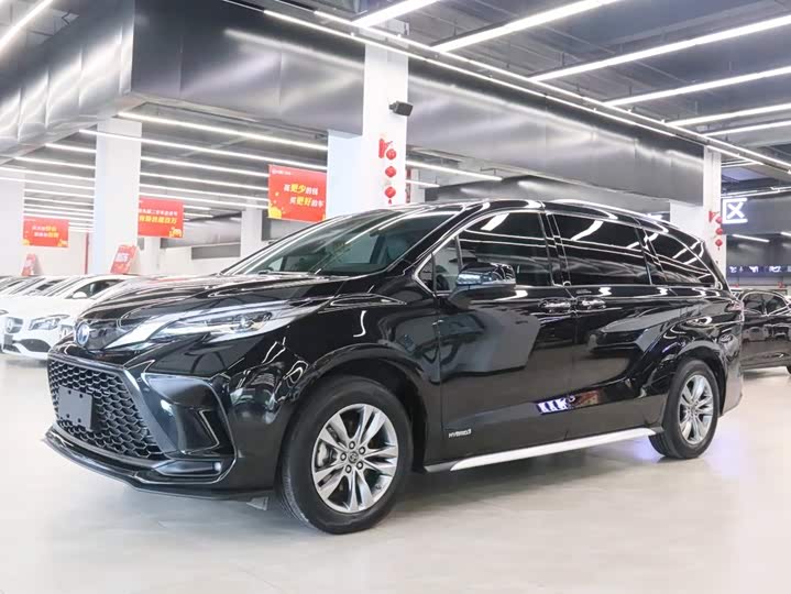 Toyota Granvia, 2023 — купить в Иванове под ключ
