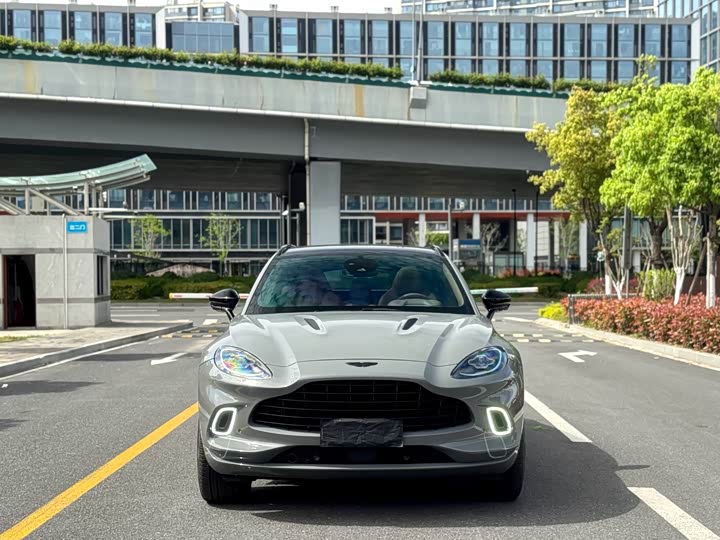 Aston Martin DBX, 2023 — купить в Иванове под ключ