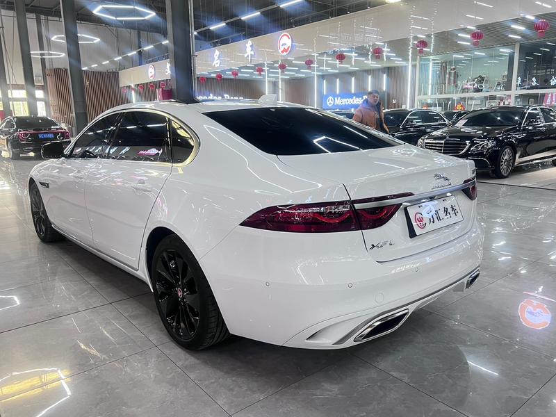 Jaguar XF L, 2025 — фото 4 из 11