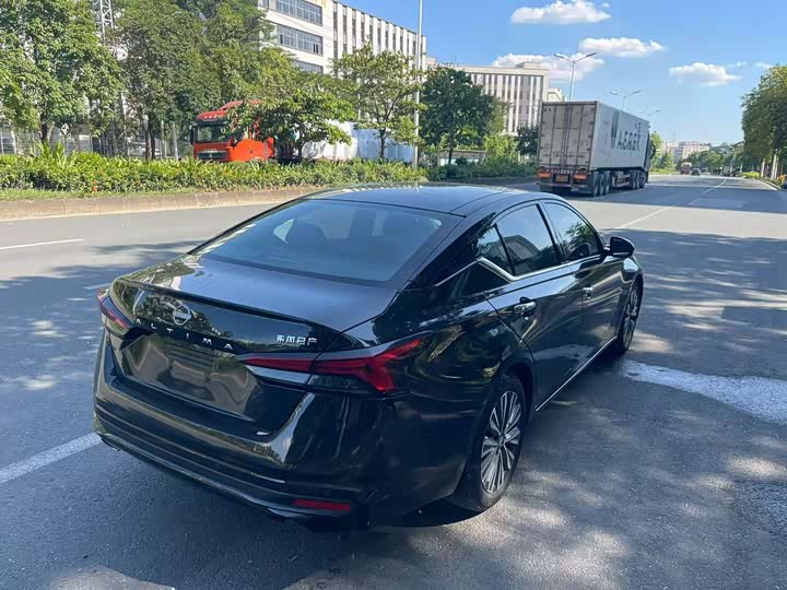 Nissan Teana, 2023 — фото 8 из 9
