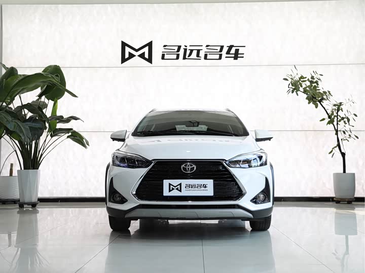 Toyota Yaris L Hatchback, 2022 — фото 2 из 9