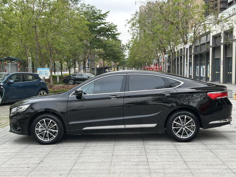 Geely Emgrand GT, 2023 — фото 4 из 12