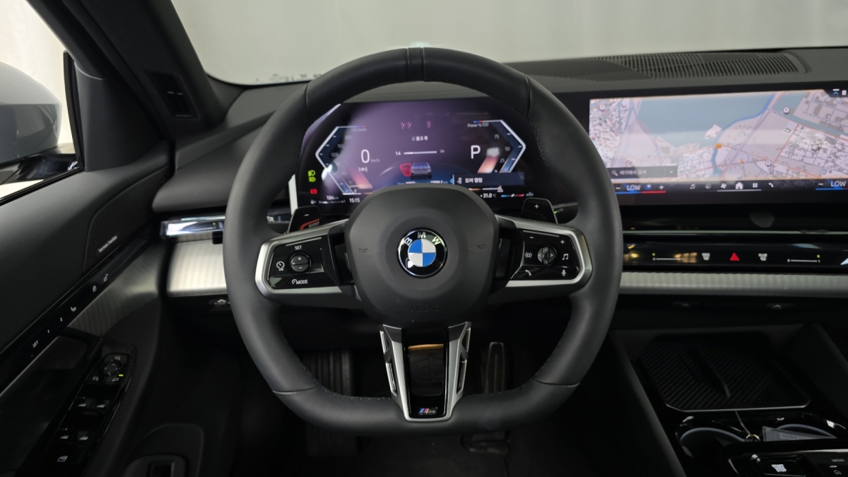 BMW 5 Series, 2025 — фото 12 из 12