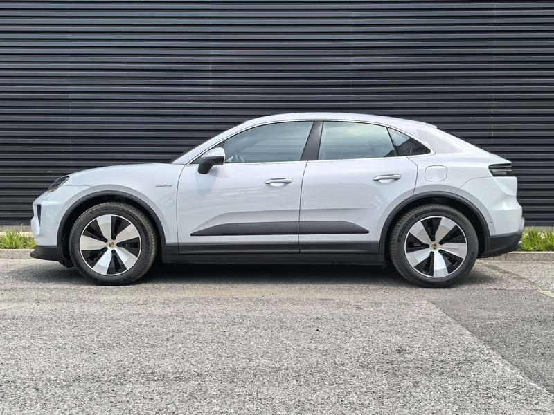 Porsche Macan EV, 2024 — фото 4 из 12