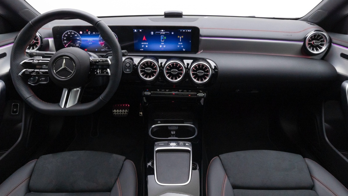 Mercedes-Benz CLA-Class, 2025 — фото 10 из 12