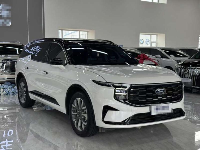 Ford Edge, 2024 — фото 3 из 10