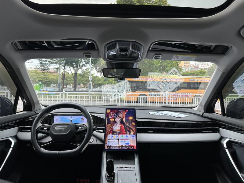 Geely Atlas L, 2024 — фото 9 из 12