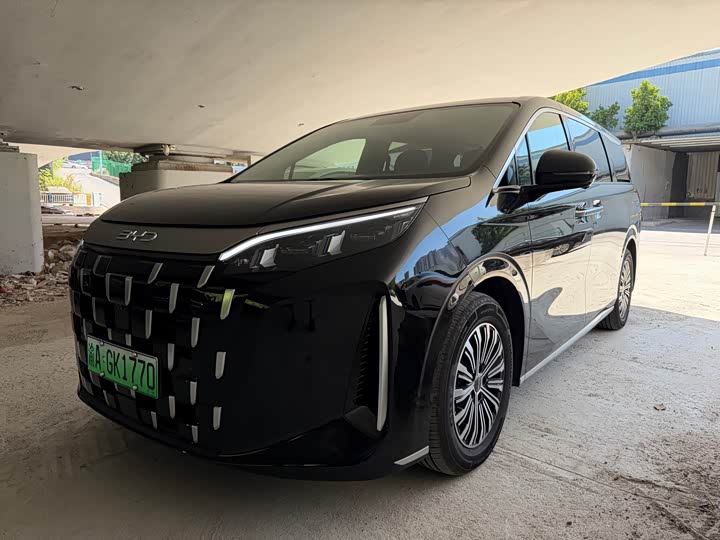 BYD M9, 2025 — купить в Санкт-Петербурге под ключ
