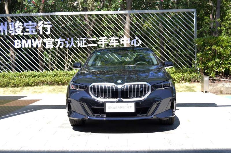 BMW i5, 2025 — фото 2 из 12