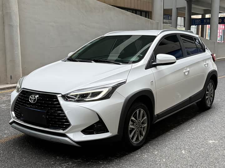 Toyota Yaris L Hatchback, 2022 — купить в Самаре под ключ