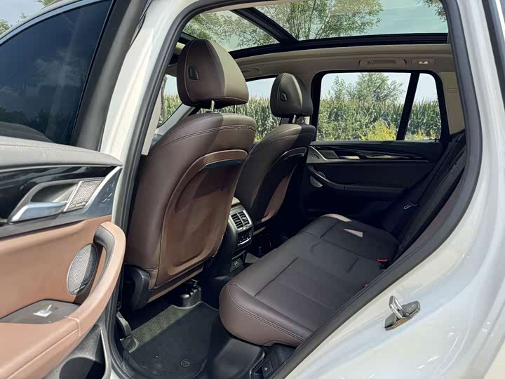 BMW X3, 2022 — фото 6 из 9