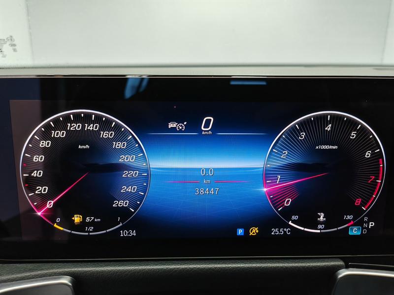 Mercedes-Benz GLB-Class, 2023 — фото 9 из 12