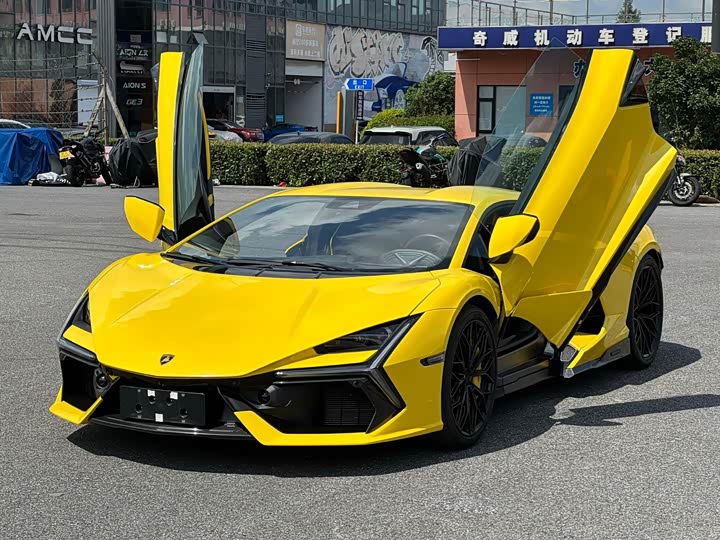 Lamborghini Revuelto, 2024 — купить в Орле под ключ