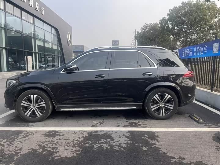 Mercedes-Benz GLE-Class Hybrid, 2023 — фото 4 из 9