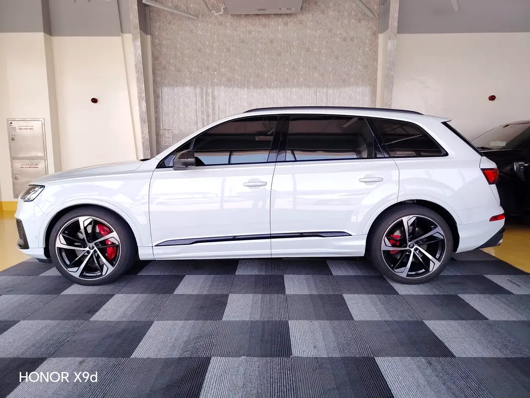 Audi SQ7, 2023 — фото 5 из 10