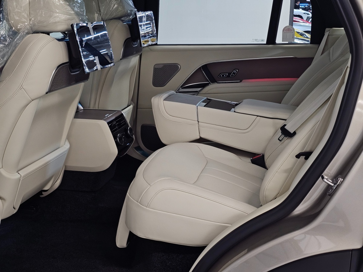 Land Rover Range Rover, 2025 — фото 7 из 12