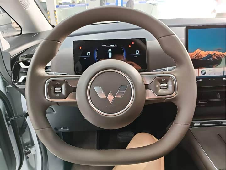 Wuling Starlight 730 Hybrid/EV, 2025 — фото 6 из 9