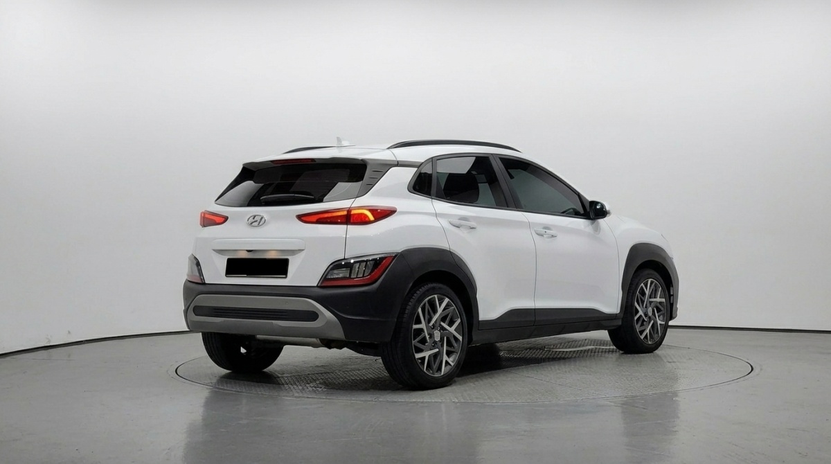 Hyundai Kona, 2022 — фото 2 из 12