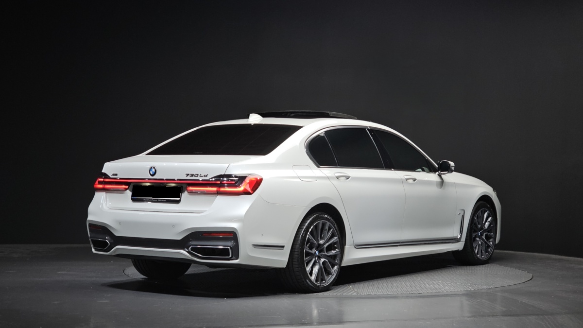 BMW 7 Series, 2022 — фото 2 из 12