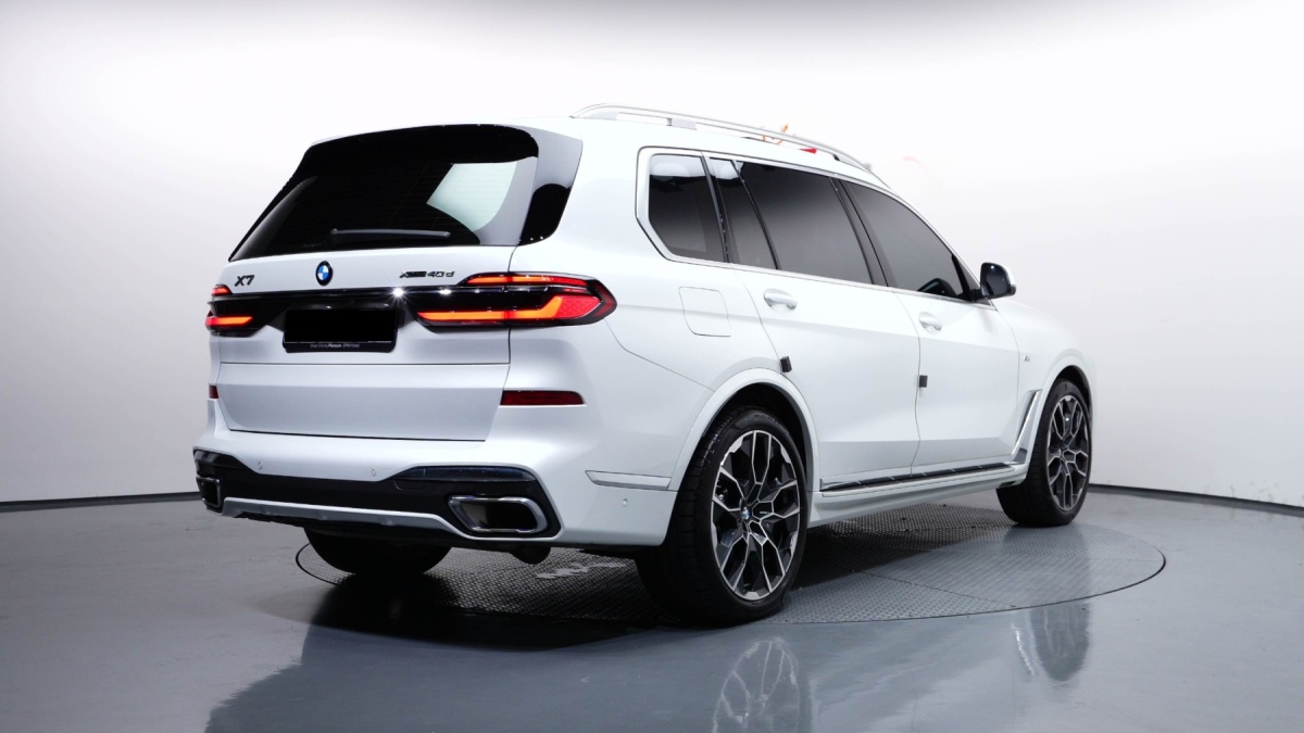 BMW X7, 2024 — фото 2 из 12